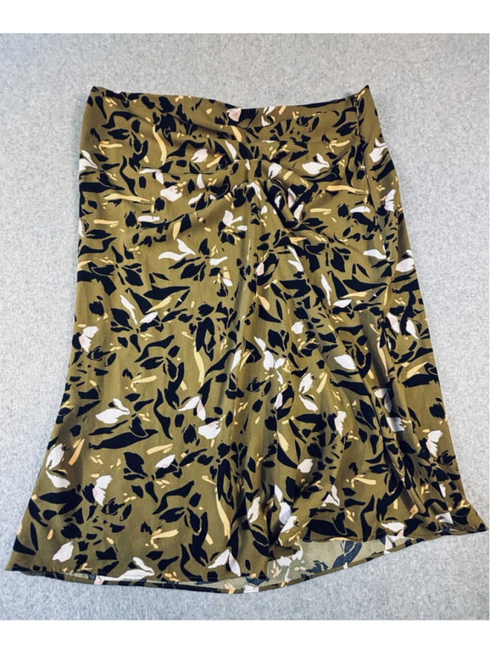 Nine West Side Ruched Midi Skirt Women’s XXL Olive Floral Pencil NWT